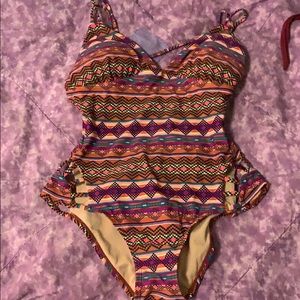 One piece swim suite